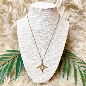 Vintage Gold Star Pendant Necklace